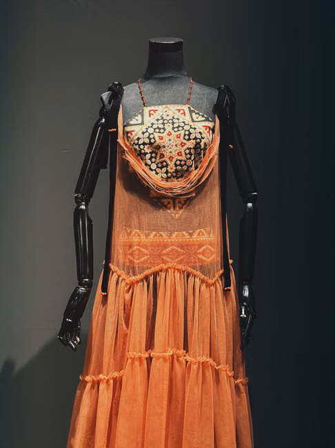 Vestidos e Saias
